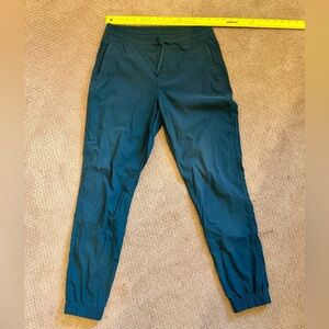 Kuhl women’s teal Jogger Pants, Size small